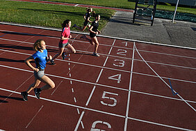 JEUGD WEER AAN HET SPORTEN Oproep aan bestuurders van sportverenigingen