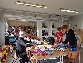 Doorgeefwinkel 'Winkel Zonder Kassa' Eagle Shelter